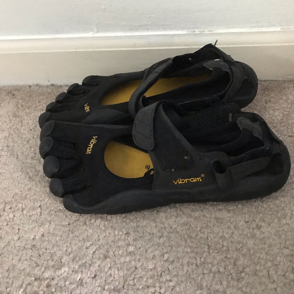 Vibrams five fingers